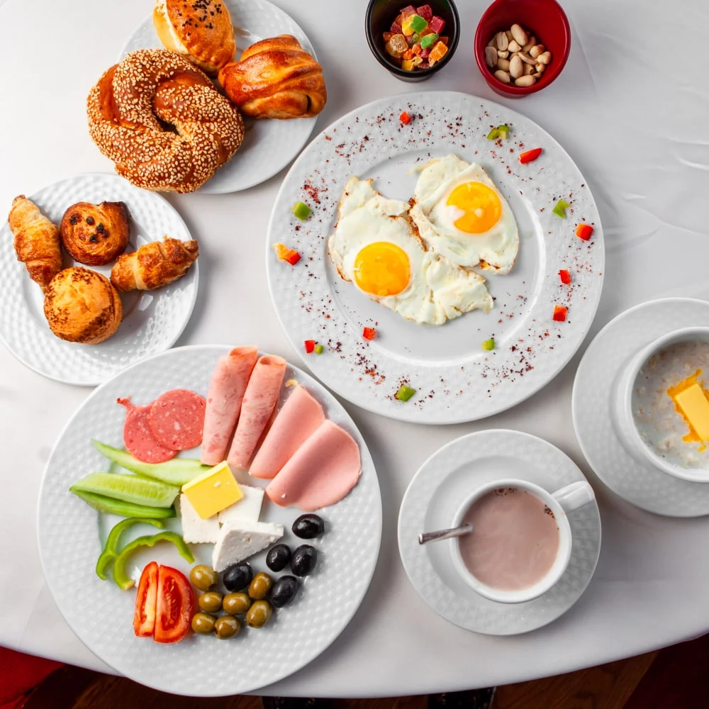 Delicious breakfast in Jaco by chef Bruno